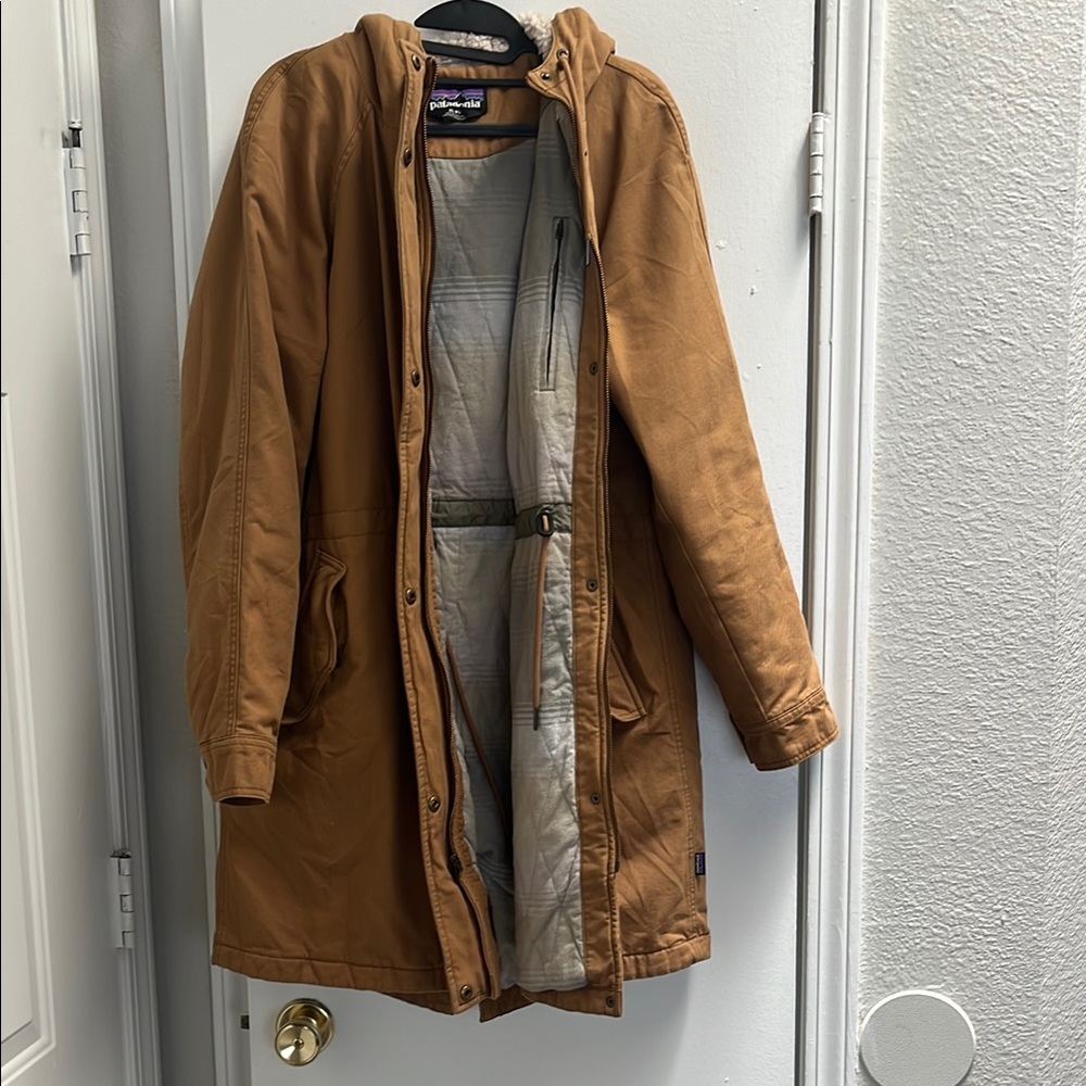 Patagonia Women’s Tan Hooded long Coat